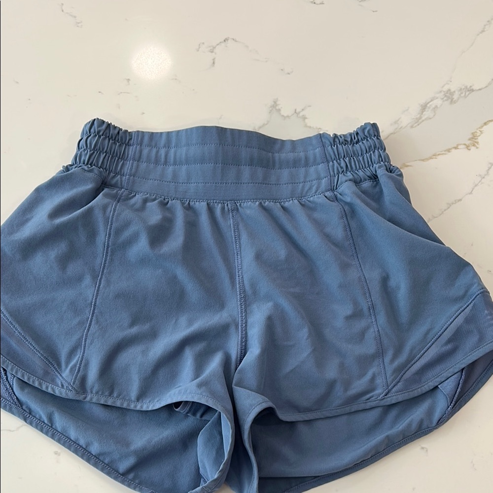 Lululemon Hotty Hot High-Rise Lined Short 2.5"